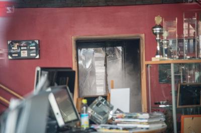 Altbach: Brand der Bikeschmiede - Feuerwehr im Grosseinsatz